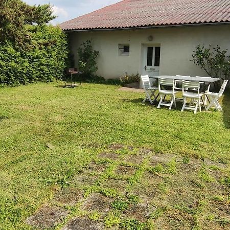 Gîte la Metairie, au calme à la campagne Saint-Seurin-de-Palenne Exterior foto
