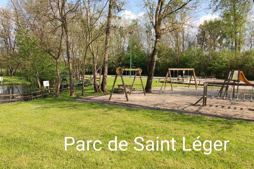 Gîte la Metairie, au calme à la campagne Saint-Seurin-de-Palenne Exterior foto